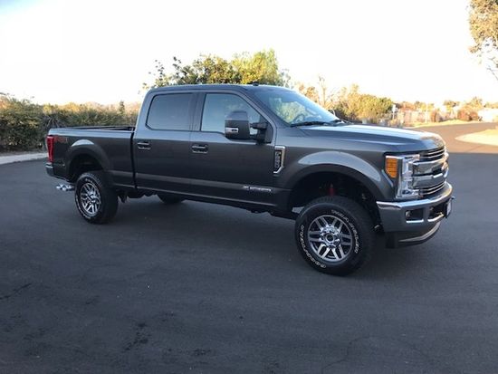 2017 and up ford superduty with leveling kit